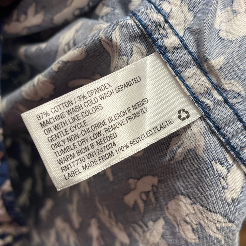 Goodfellow Koi Fish Pattern Shirt Euc - image 7